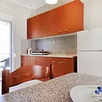 Niki 1 Bedroom 5 Guests Lägenhet *