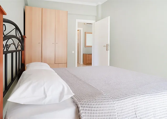 Niki 1 Bedroom 5 Guests