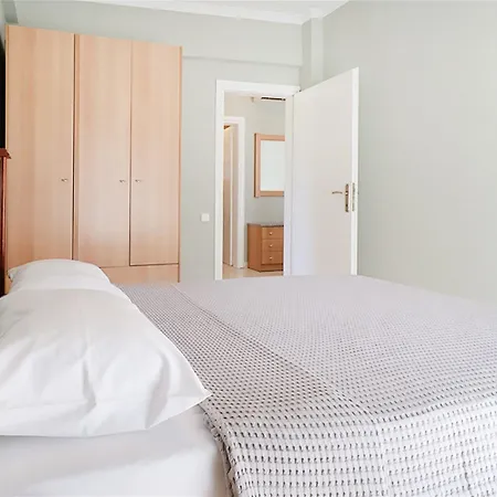 Niki 1 Bedroom 5 Guests